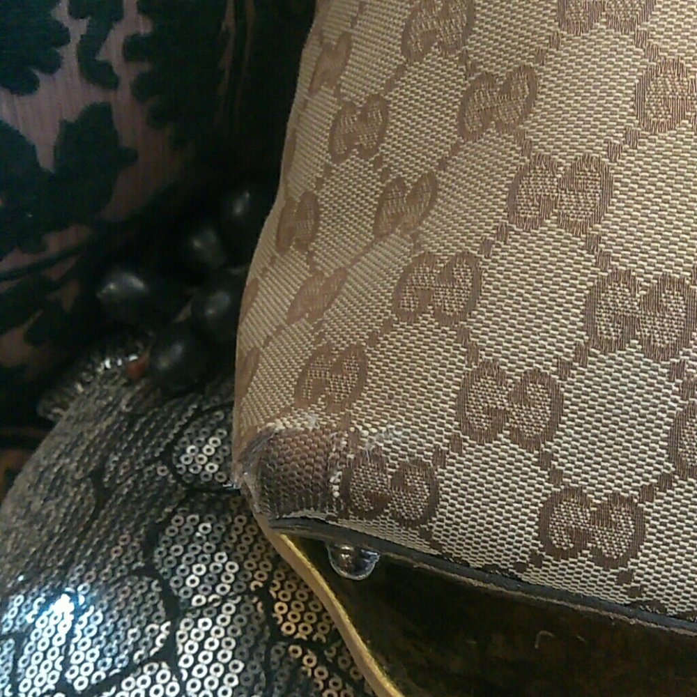 XXSOLDXX GUCCI MINI TOTE - Picture 7 of 8